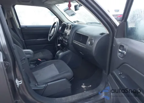 2016 Jeep Patriot Sport z USA, uszkodzony, nr VIN 1C4NJPBA3GD512498